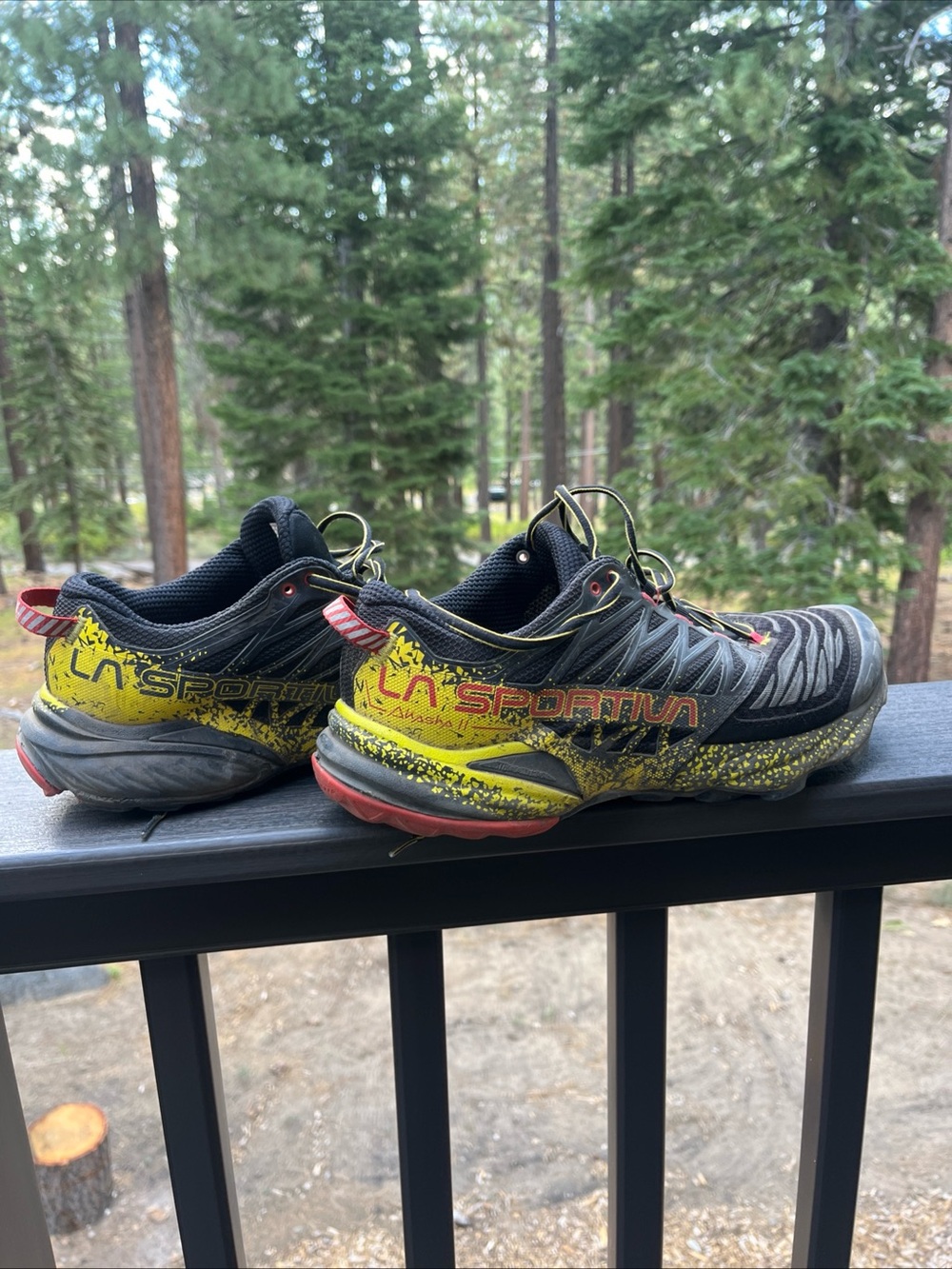 La Sportiva Akasha EU 45 US 11.5 Black Yellow Red